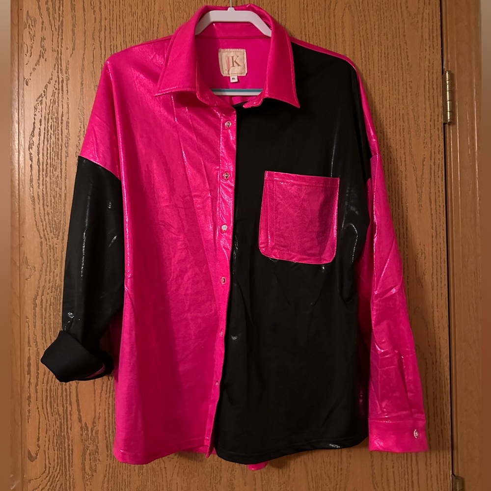 JK Hot Pink And Black Metallic Shimmer Button Up Top Oversized Size Large - NWOT